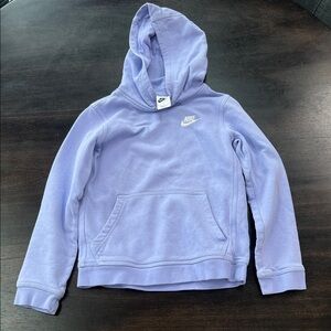 Nike Lavender Pullover Hoodie – Classic Logo